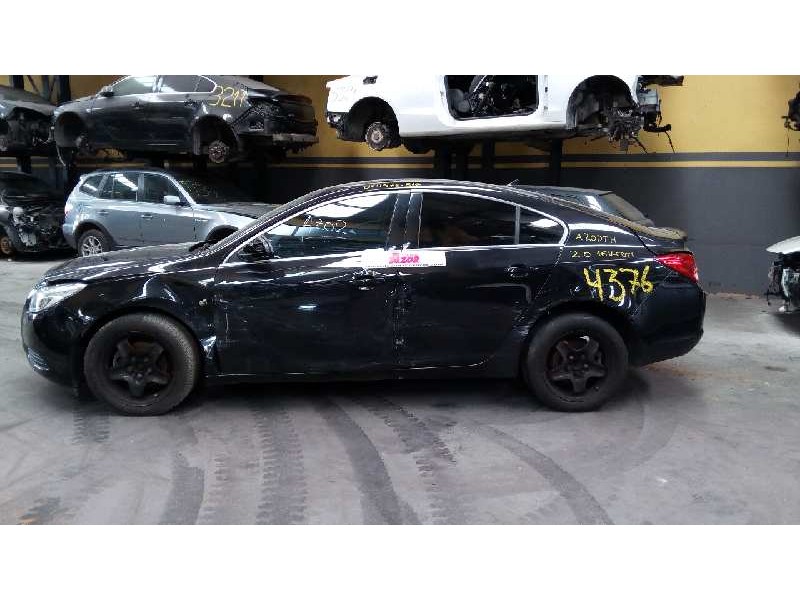 opel insignia berlina del año 2008