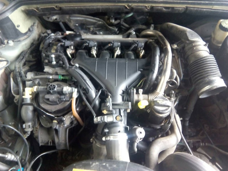 peugeot 407 del año 2004