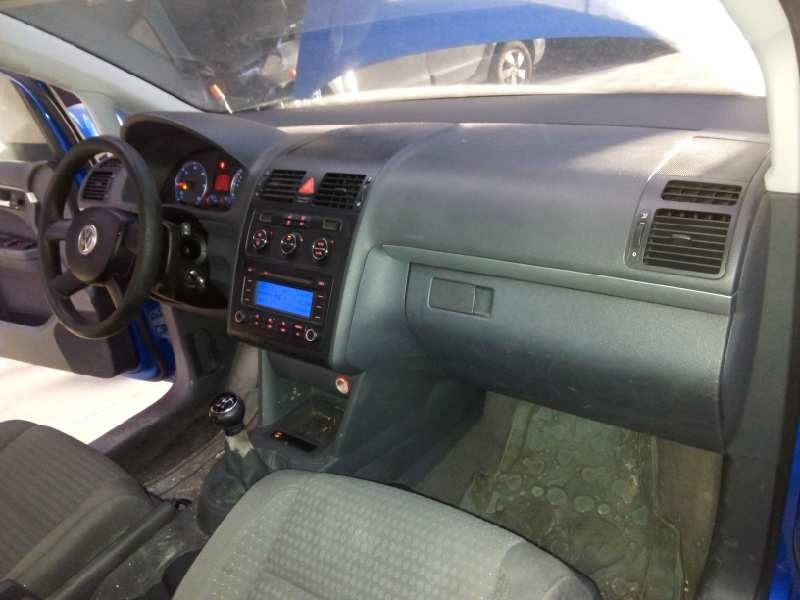 volkswagen touran (1t1) del año 2004
