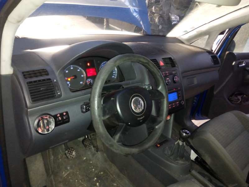 volkswagen touran (1t1) del año 2004