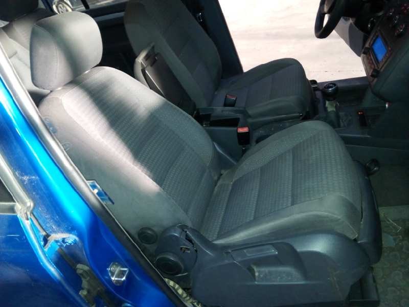 volkswagen touran (1t1) del año 2004