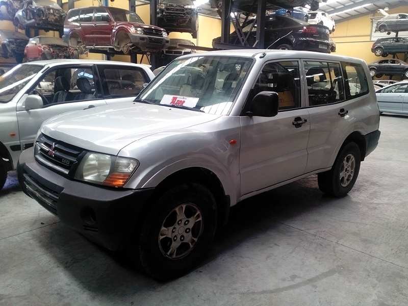 mitsubishi montero (v60/v70) del año 2000