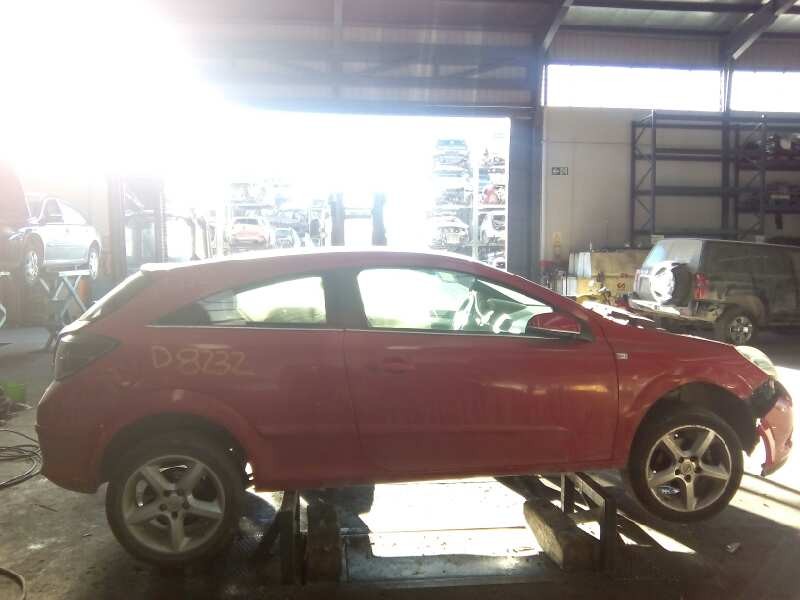 opel astra gtc del año 2007