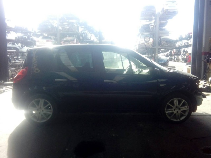 renault scenic ii del año 2003