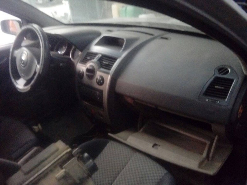 renault megane ii berlina 3p del año 2005