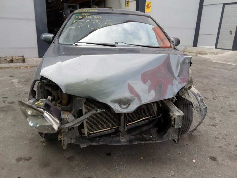 nissan almera tino (v10m) del año 2003