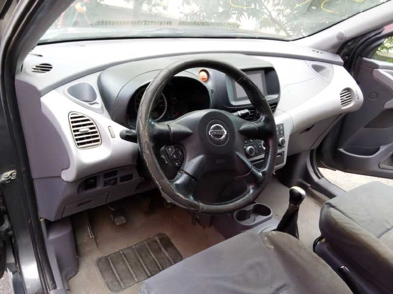nissan almera tino (v10m) del año 2003
