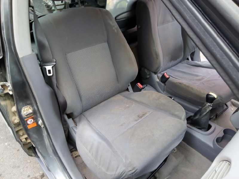 nissan almera tino (v10m) del año 2003