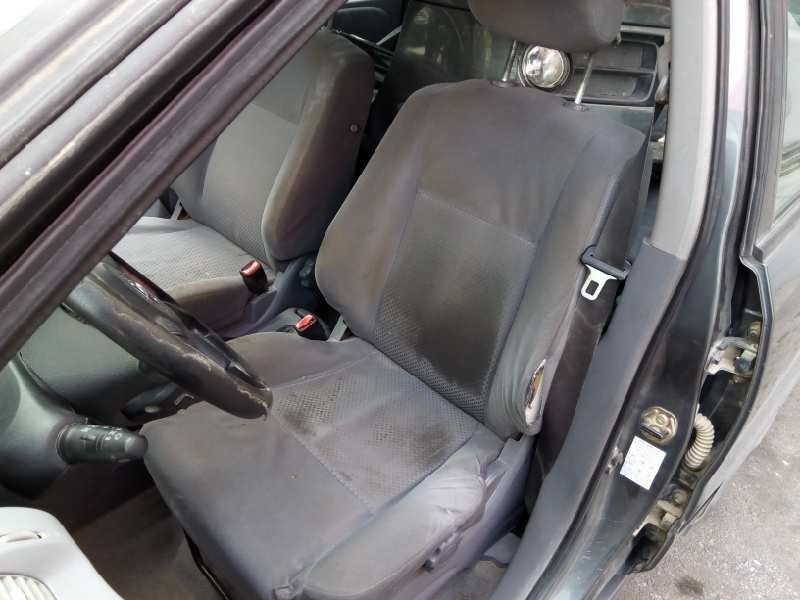 nissan almera tino (v10m) del año 2003