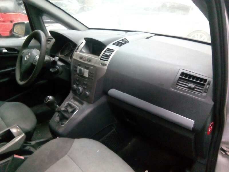 opel zafira b del año 2006