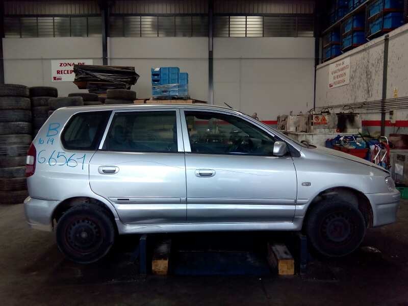 mitsubishi space star (dg0) del año 2002