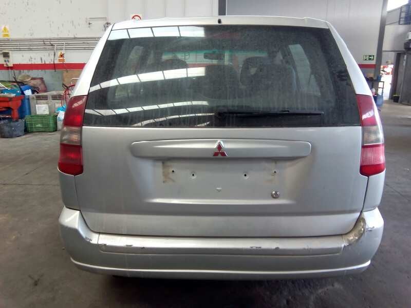 mitsubishi space star (dg0) del año 2002
