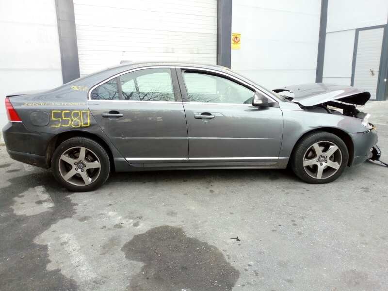 volvo s80 berlina del año 2010
