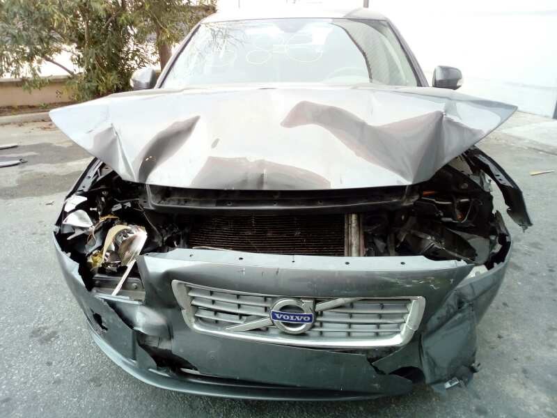 volvo s80 berlina del año 2010