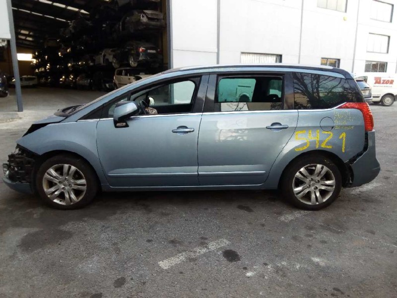 peugeot 5008 del año 2010