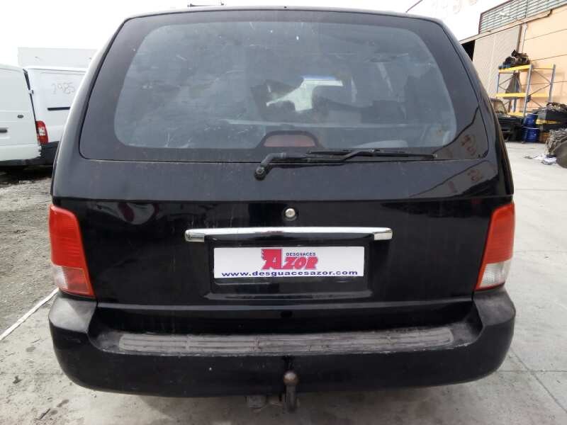 kia carnival ii del año 2002