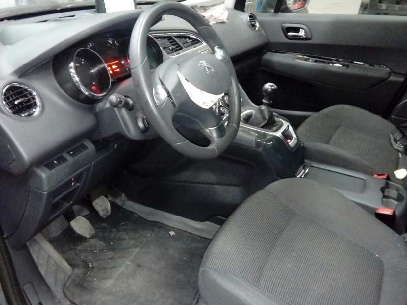 peugeot 5008 del año 2014