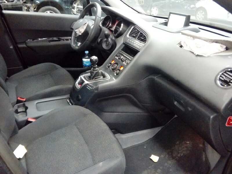 peugeot 5008 del año 2014
