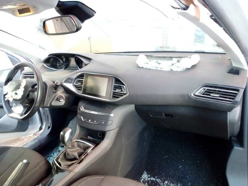 peugeot 308 del año 2014