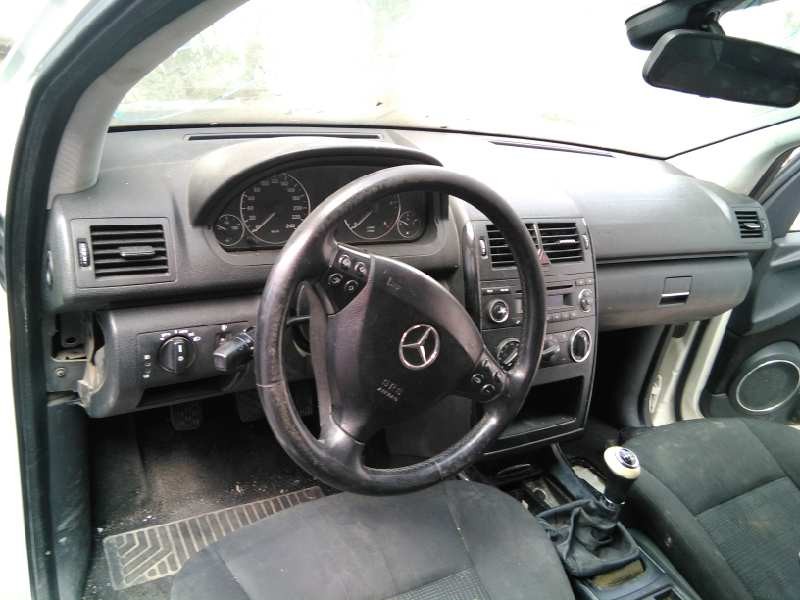 mercedes-benz clase a (w169) del año 2009