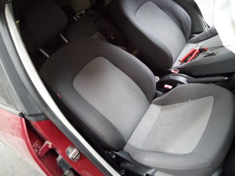 seat ibiza st (6j8) del año 2011