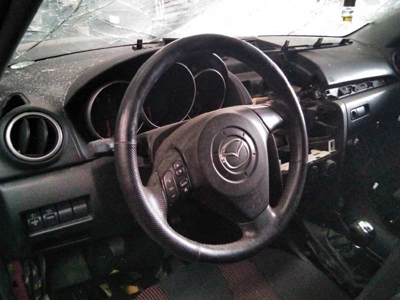 mazda 3 berlina (bk) del año 2004