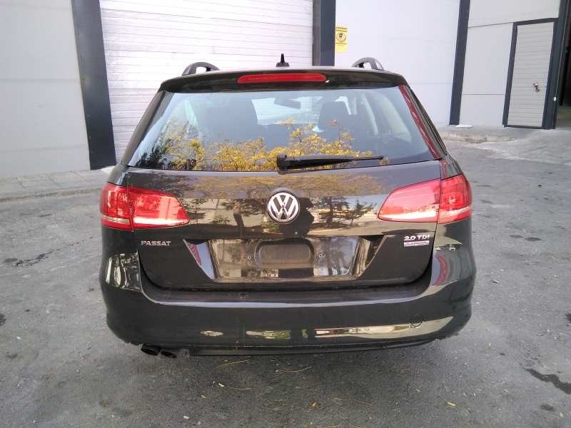 volkswagen passat variant (365) del año 2010