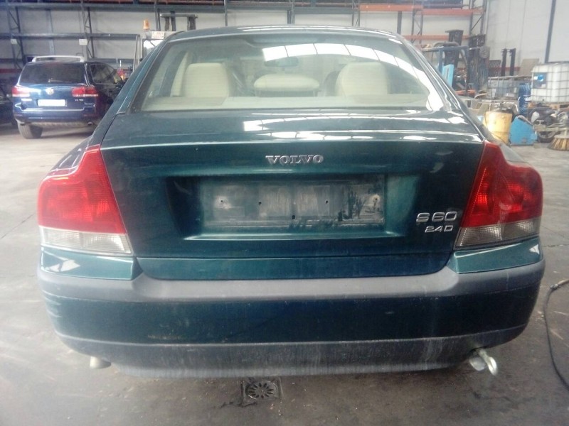 volvo s60 berlina del año 2003