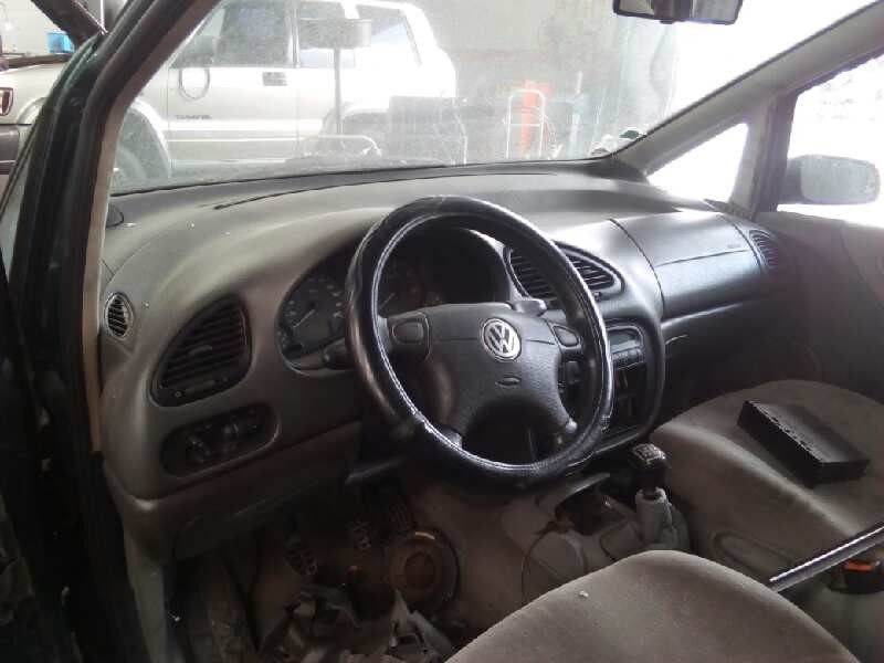 volkswagen sharan (7m8) del año 1997