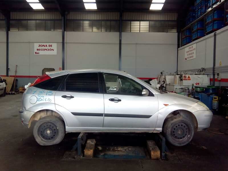 ford focus berlina (cak) del año 1998
