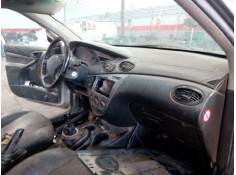 ford focus berlina (cak) del año 1998 2