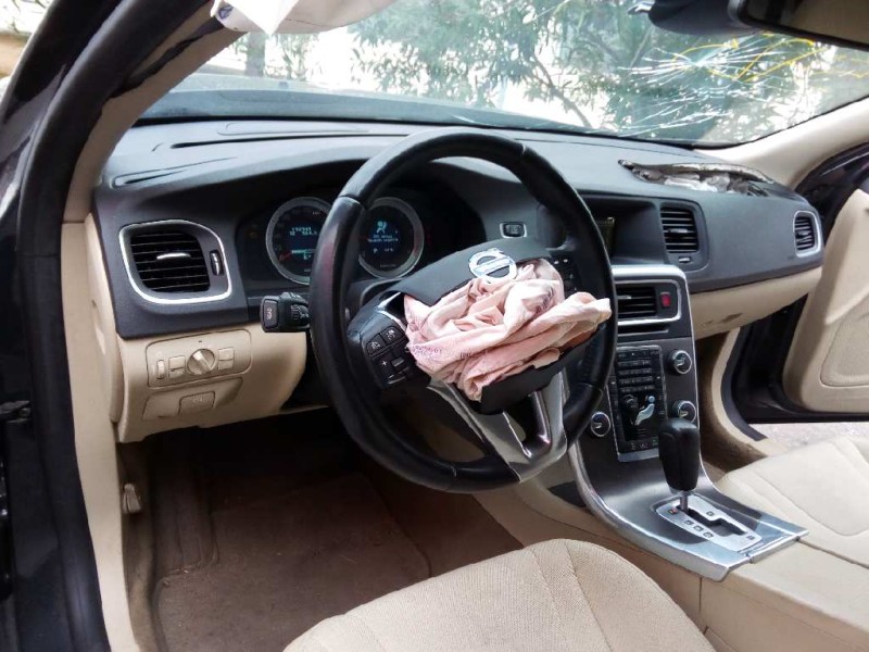 volvo v60 kombi del año 2011