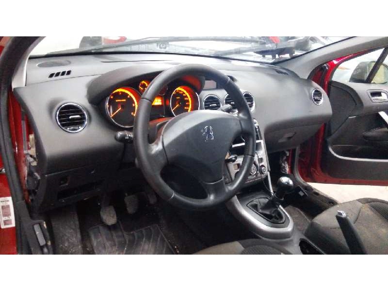 peugeot 308 del año 2010