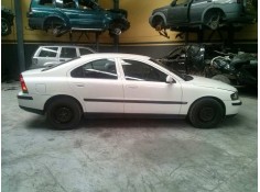 volvo s60 berlina del año 2001