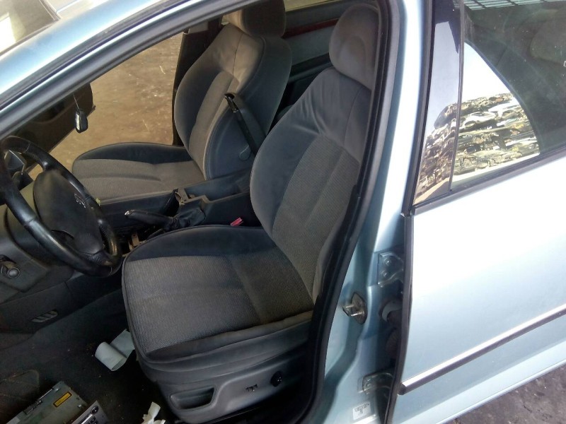 peugeot 407 del año 2004