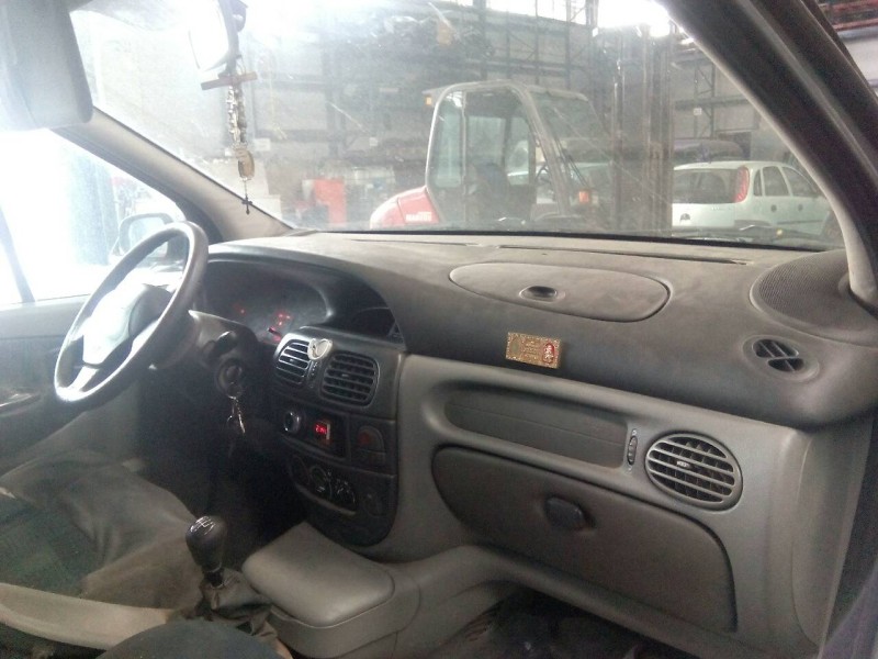renault scenic (ja..) del año 2001