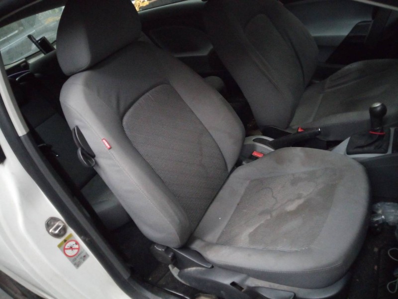 seat ibiza sc (6j1) del año 2010