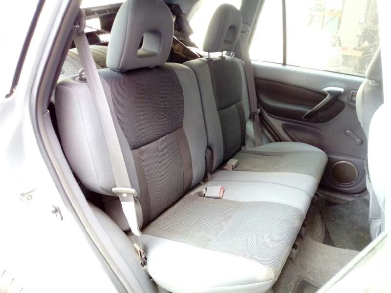 toyota rav 4 (a2) del año 2000