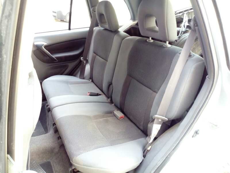 toyota rav 4 (a2) del año 2000