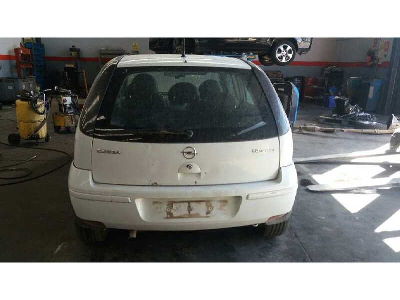 opel corsa c del año 2006