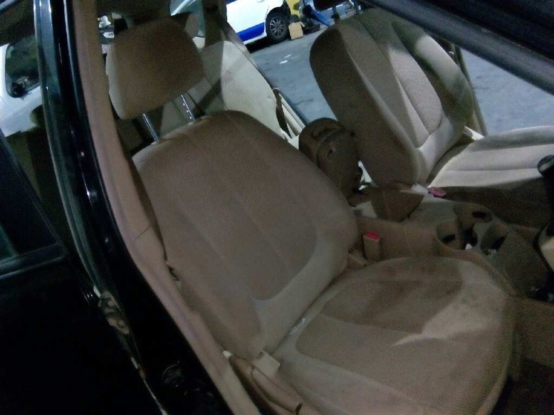 kia carens (un) del año 2006