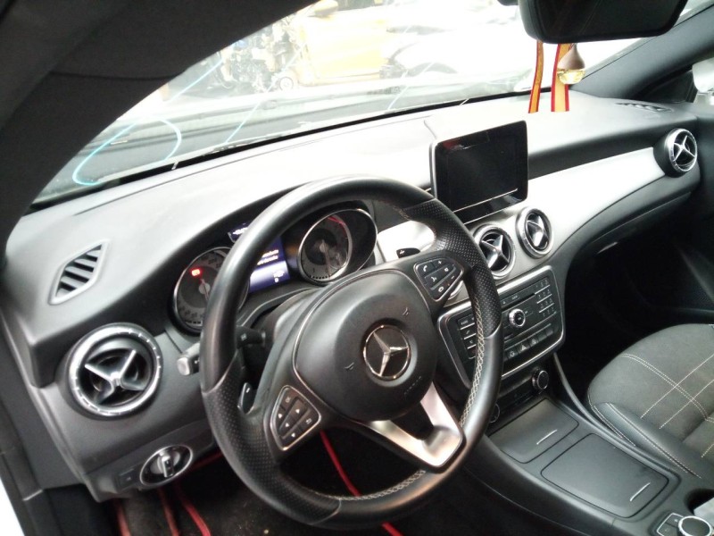 mercedes-benz clase cla (w117) shooting brake del año 2015