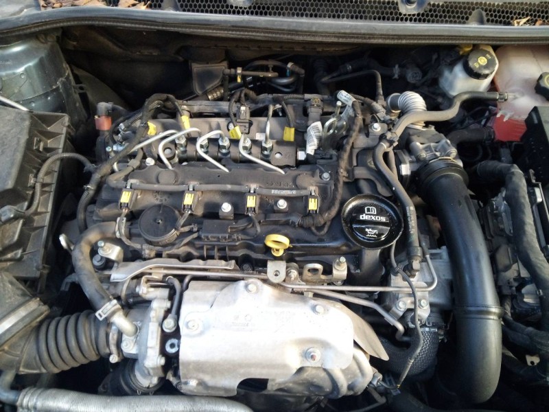 opel astra j lim. 4türig del año 2014