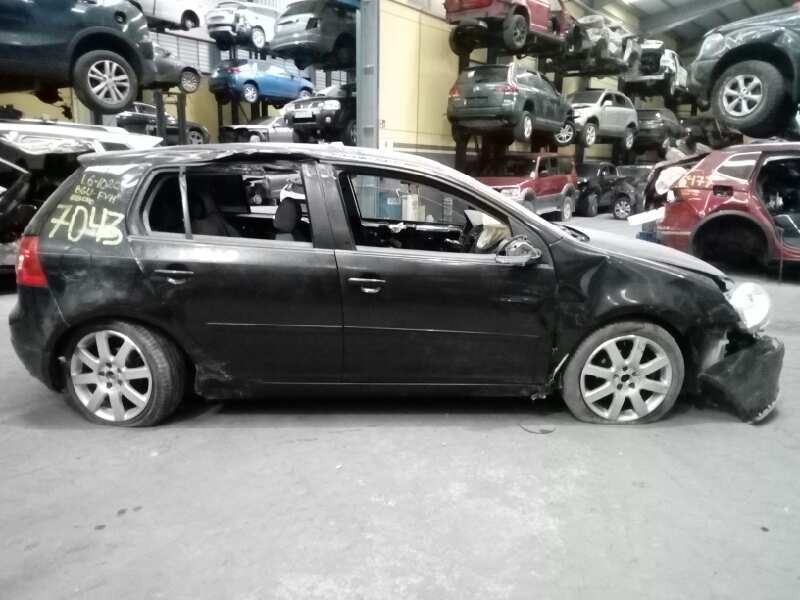 volkswagen golf v berlina (1k1) del año 2005