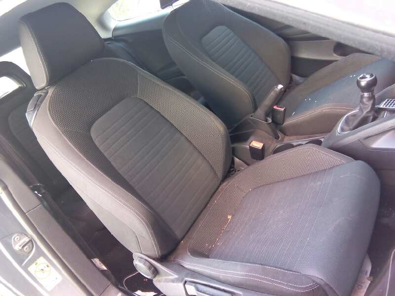 volkswagen scirocco (137) del año 2009