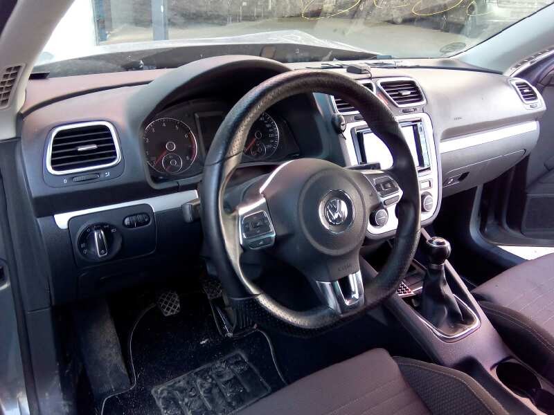 volkswagen scirocco (137) del año 2009