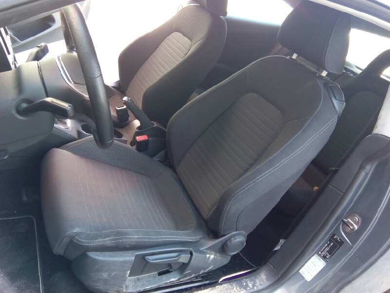 volkswagen scirocco (137) del año 2009