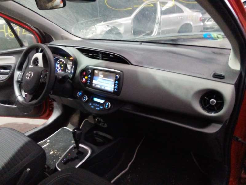 toyota yaris del año 2017