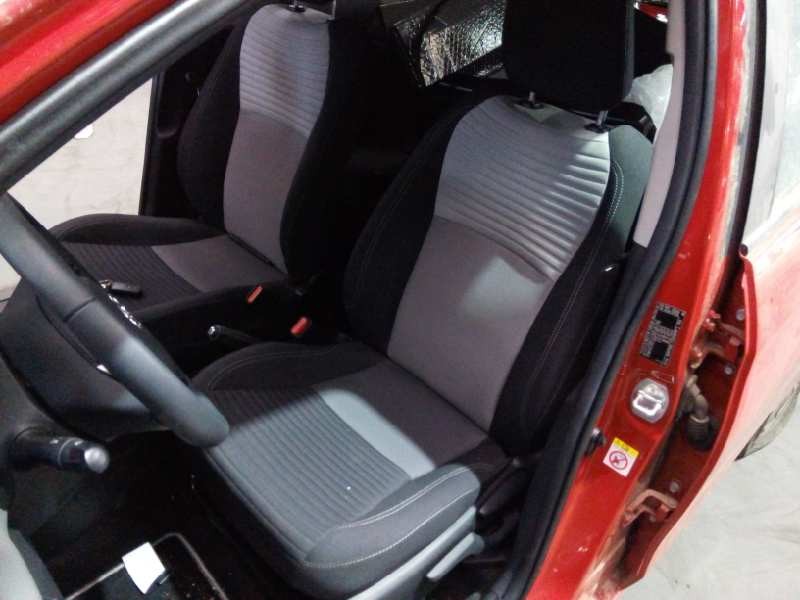 toyota yaris del año 2017