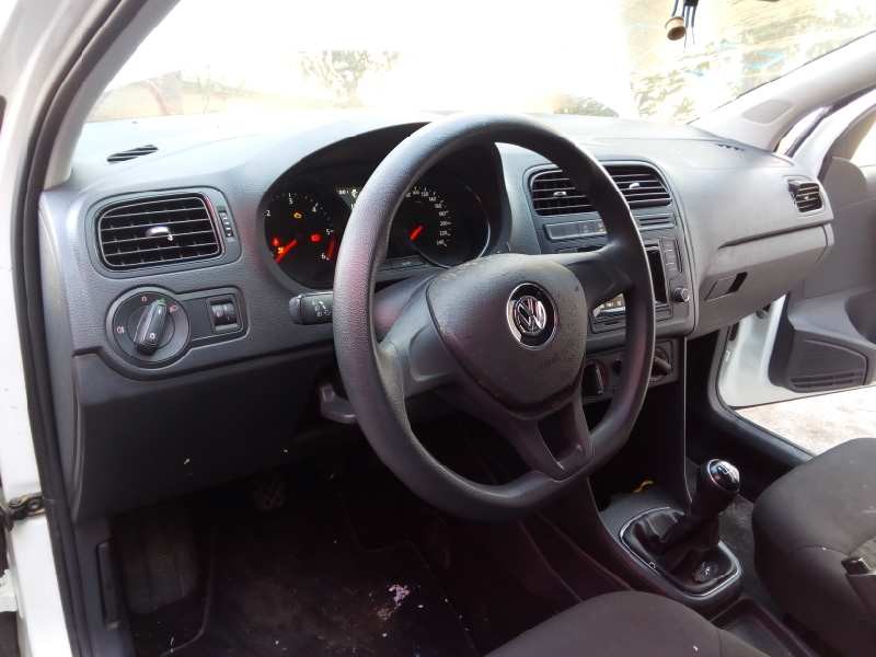 volkswagen polo (6c1) del año 2015